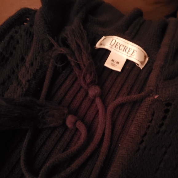 Decree Sweater Overthrow - Picture 2 of 3